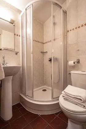 İki Ayrı Yataklı Oda