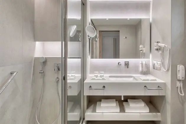 Superior Twin Room Private Pool