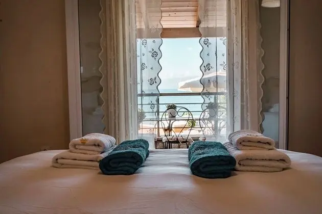 Kır Evi, Banyolu/Duşlu (Neptune Sea House)