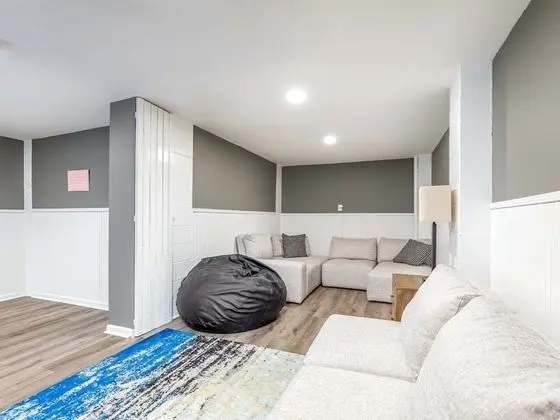 Ev, Birden Çok Yatak, Havuz Kullanımı, Havuz Manzaralı