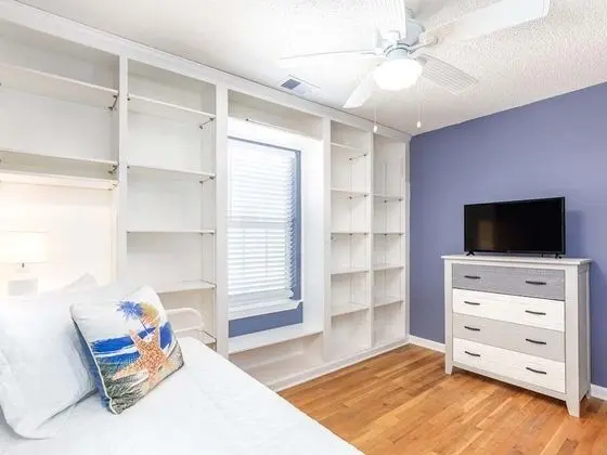 Ev, Birden Çok Yatak, Havuz Kullanımı, Havuz Manzaralı