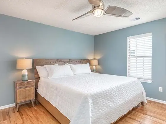 Ev, Birden Çok Yatak, Havuz Kullanımı, Havuz Manzaralı