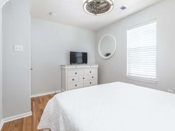 Ev, Birden Çok Yatak, Havuz Kullanımı, Havuz Manzaralı