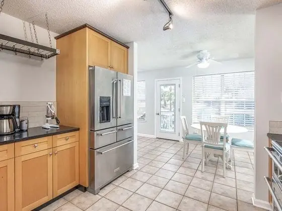 Ev, Birden Çok Yatak, Havuz Kullanımı, Havuz Manzaralı