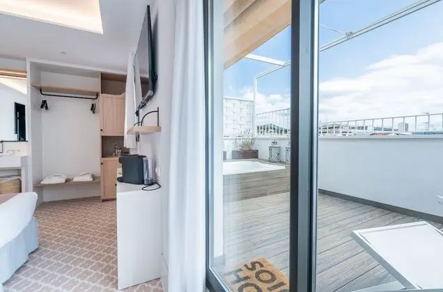 Premium Oda, Teras (Exterior Jacuzzi)