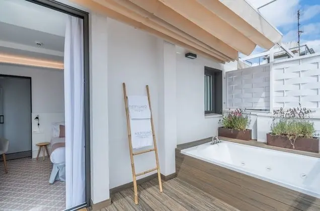 Premium Oda, Teras (Exterior Jacuzzi)