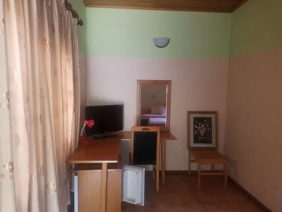 Business Tek Büyük Yataklı Oda, 1 Büyük (Queen) Boy Yatak, Havuz Manzaralı