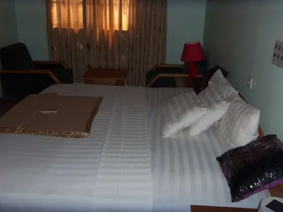 Executive Dağ Evi, 1 En Büyük (King) Boy Yatak, Havuz Manzaralı