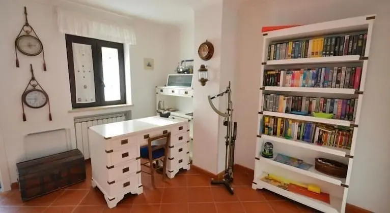 Apart Daire, 2 Yatak Odası, Teras, Deniz Manzaralı (Capri Suite)