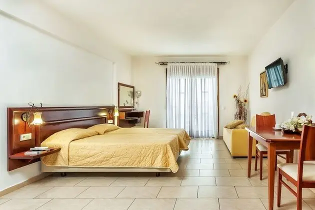 Premium Stüdyo, Bahçe Manzaralı
