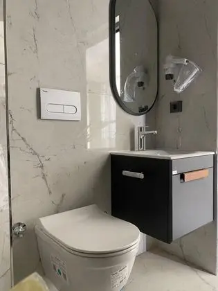 Triple, Bahçe Manzaralı