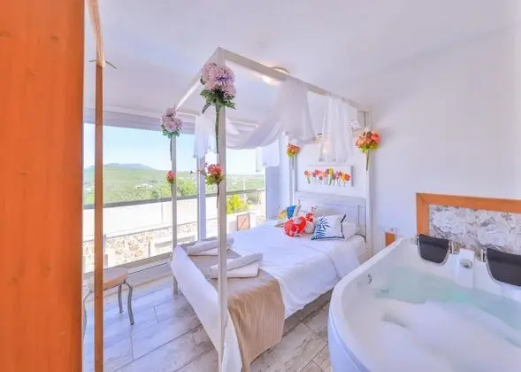 Villa, Dağ veya Havuz Manzaralı, Havuz Bağlantılı