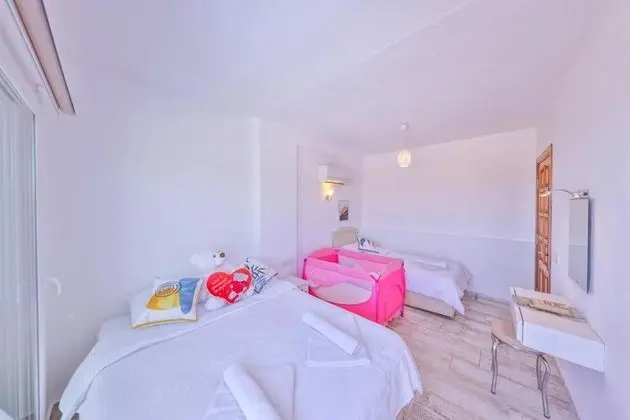 Villa, Dağ veya Havuz Manzaralı, Havuz Bağlantılı