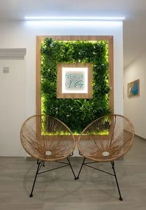 Premium Tek Büyük Yataklı Oda, Teras, Havuz Manzaralı