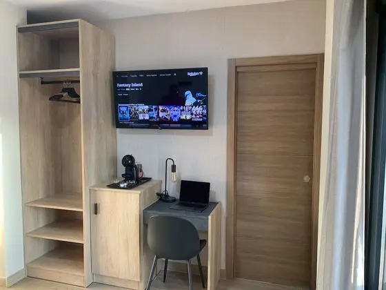 Comfort Tek Büyük Yataklı Oda