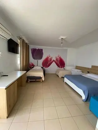 Dört Kişilik Oda (Shared Balcony)