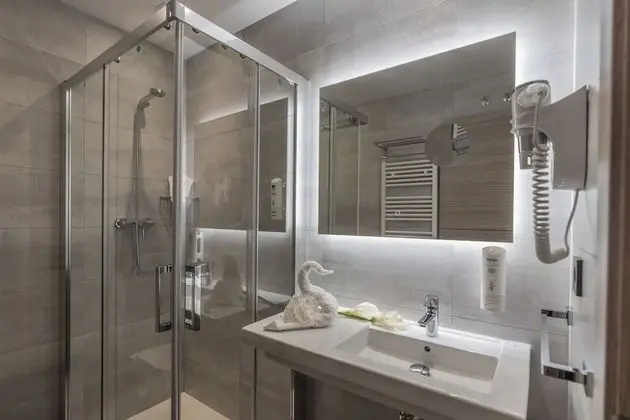 Standard Tek Büyük veya İki Ayrı Yataklı Oda (KABE)