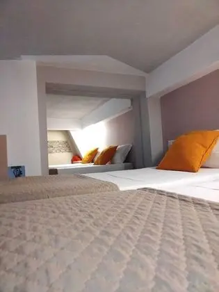 Comfort Tek Büyük veya İki Ayrı Yataklı Oda