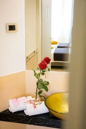 Comfort Tek Büyük veya İki Ayrı Yataklı Oda