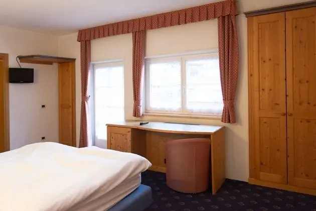 Tek Büyük veya İki Ayrı Yataklı Oda