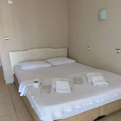 Standart Oda, Sokak Manzaralı, Balkonlu