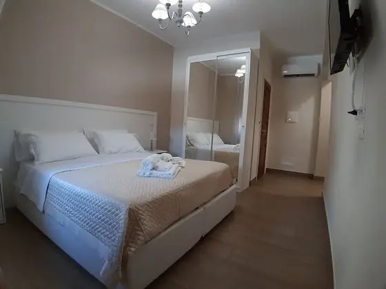 Tek Büyük veya İki Ayrı Yataklı Oda