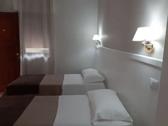 Tek Büyük veya İki Ayrı Yataklı Oda