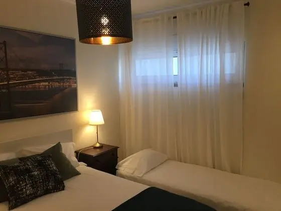 Comfort Tek Büyük veya İki Ayrı Yataklı Oda