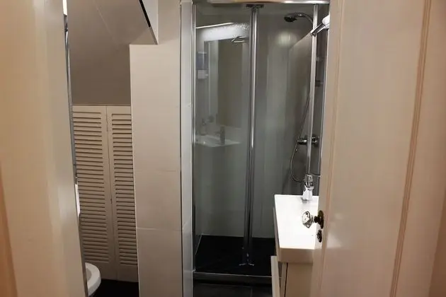 Comfort Tek Büyük veya İki Ayrı Yataklı Oda