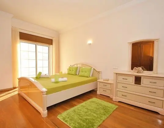 Villa, 5 Yatak Odası, Kişiye Özel Havuzlu, Havuz Manzaralı
