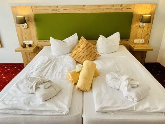 Tek Büyük veya İki Ayrı Yataklı Oda