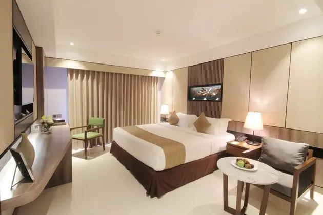 Deluxe Tek Büyük veya İki Ayrı Yataklı Oda, Balkon