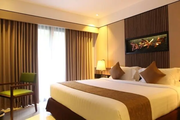Deluxe Tek Büyük veya İki Ayrı Yataklı Oda, Balkon