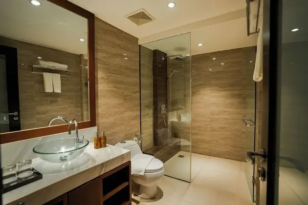 Deluxe Tek Büyük veya İki Ayrı Yataklı Oda, Balkon