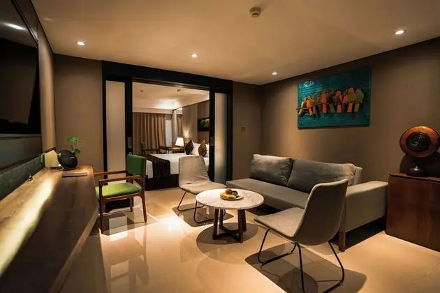 Executive Suite Room with Balcony