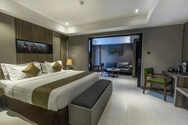 Suite Room with Balcony