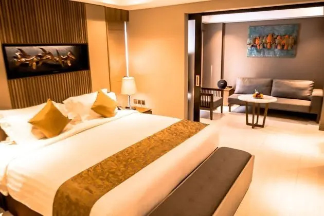 Suite Room with Balcony