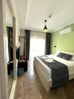 Standart Fransız Balkonlu Oda, Dağ Manzaralı, Balkonsuz