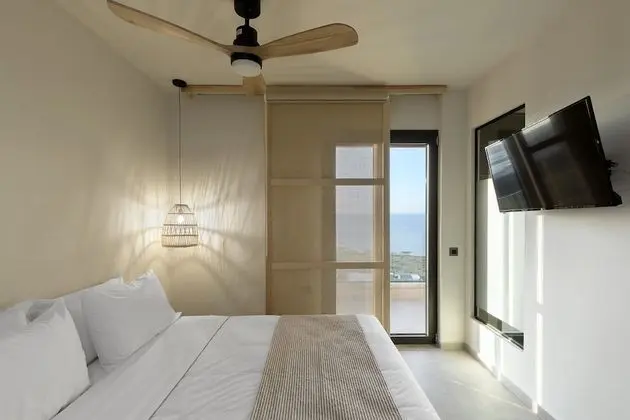 Villa, 4 Yatak Odası, Kişiye Özel Havuzlu, Deniz Manzaralı