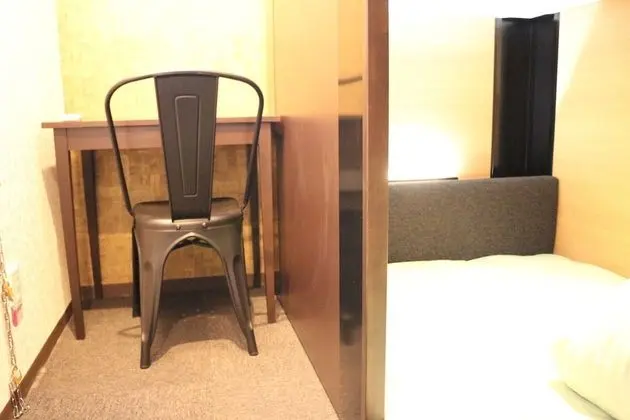 Ortak Ranzalı Oda, Sadece kadınlar için (Large Single Bed, Bunk Bed)