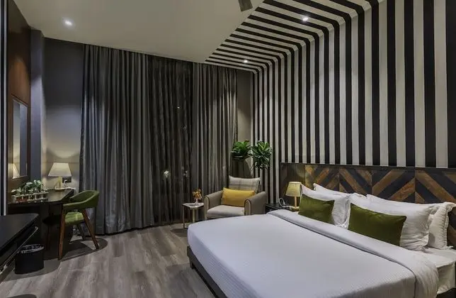 Deluxe Tek Büyük Yataklı Oda