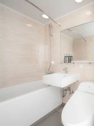 İki Ayrı Yataklı Oda, Sigara İçilmez