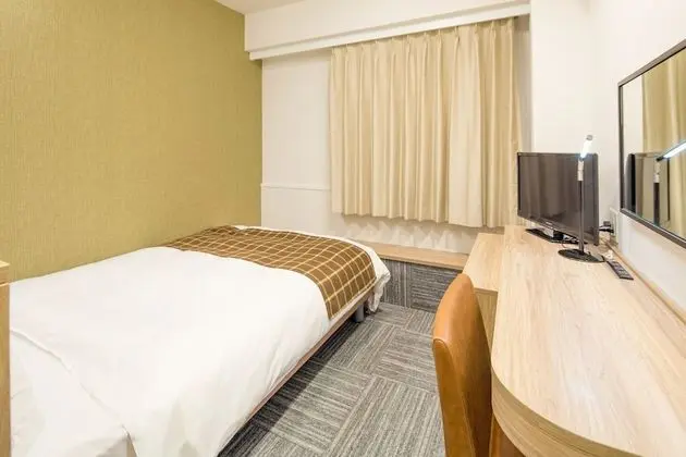 Tek Büyük Yataklı Oda, Sigara İçilmez (Semi-Double, Double Occupancy Only)