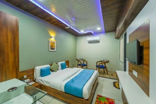 Deluxe Tek Büyük Yataklı Oda