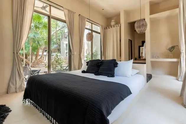 Tulik A Room