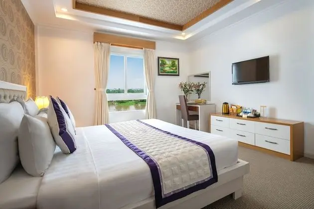 Deluxe Tek Büyük Yataklı Oda, Nehir Manzaralı