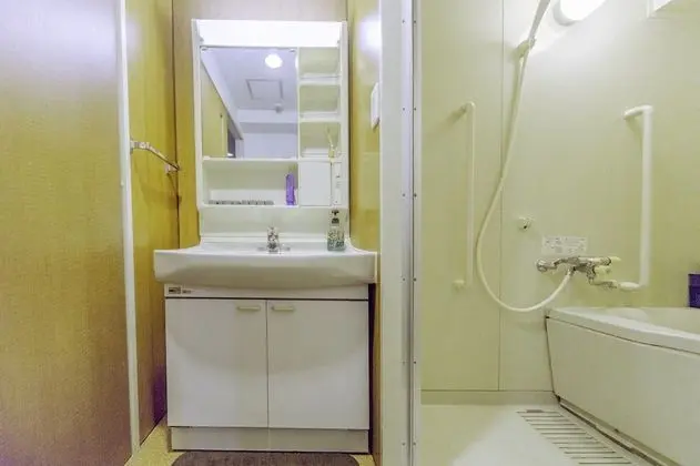 Apart Daire (Nestle Tokyo Deluxe Akihabara 03)