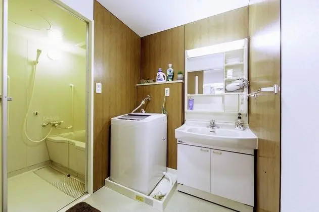 Apart Daire (Nestle Tokyo Deluxe Akihabara 04)