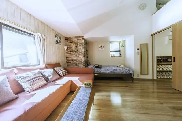 Apart Daire (Nestle Tokyo Duplex Itabashi 02)