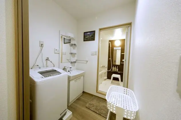 Apart Daire (Nestle Tokyo Duplex Itabashi 02)